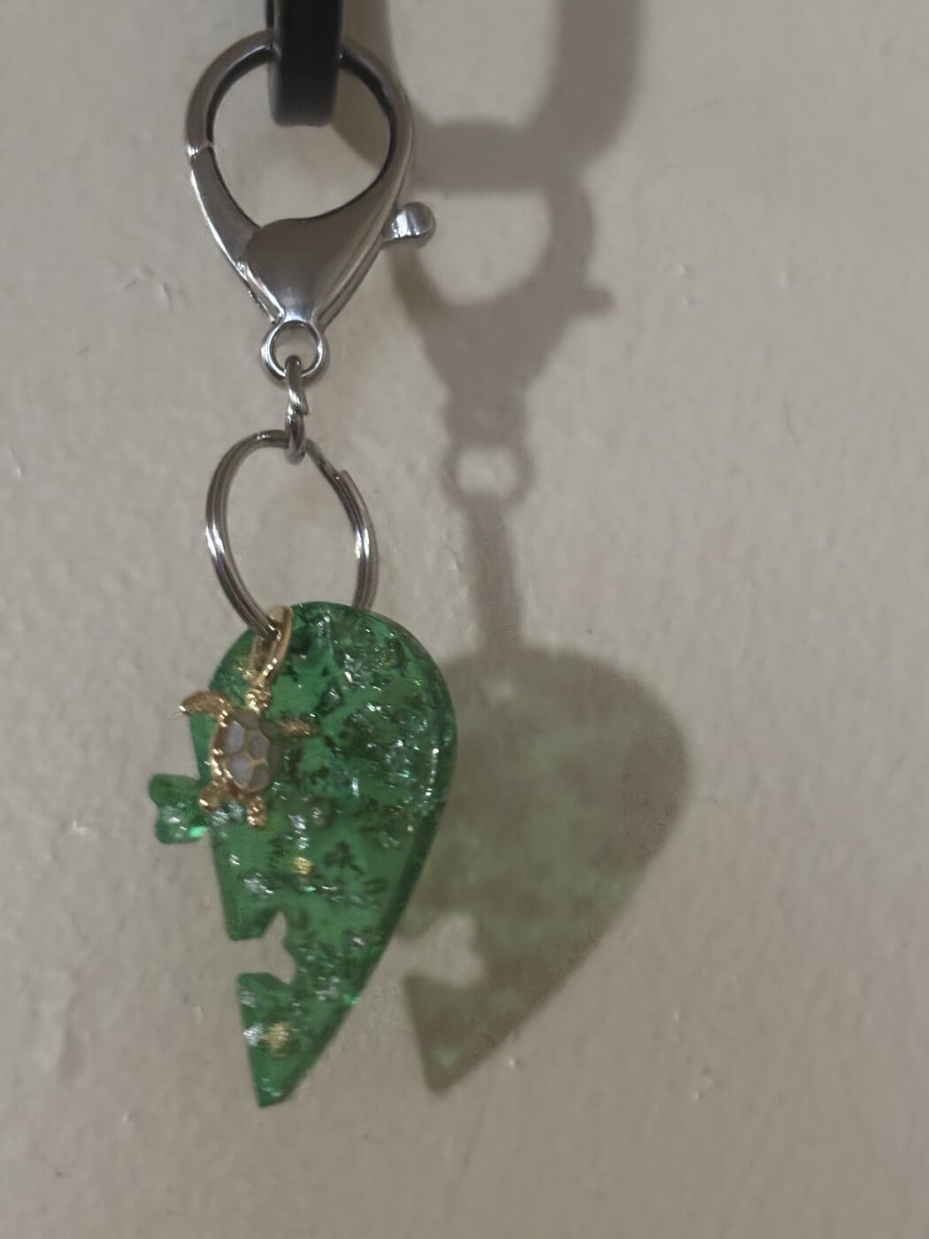 Sea turtle heart keychain